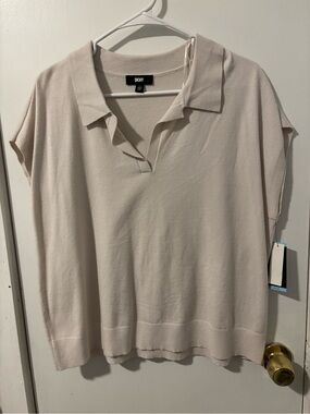 DKNY Women's V-Neck Short Sleeve Sweater in Light Beige